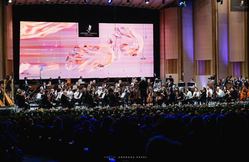 Simon Rattle dirige le London Symphony Orchestra à Bucarest © Andrada Pavel