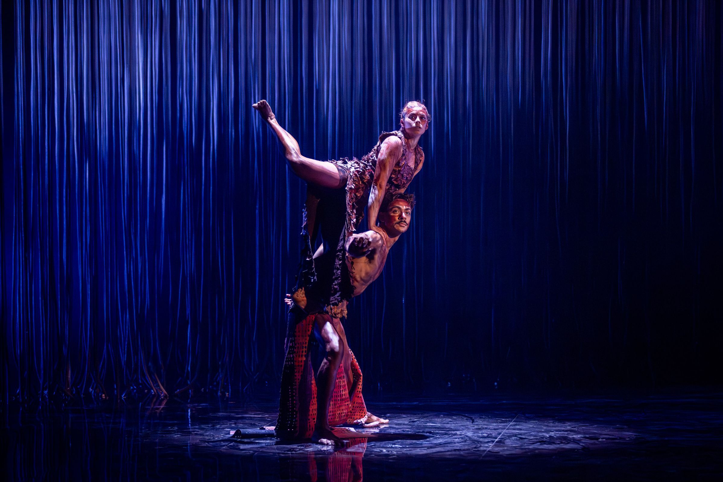 Kassidy Waters and Daniel Mateo in Frances Rings' <i>Yuldea</i> &copy; Daniel Boud