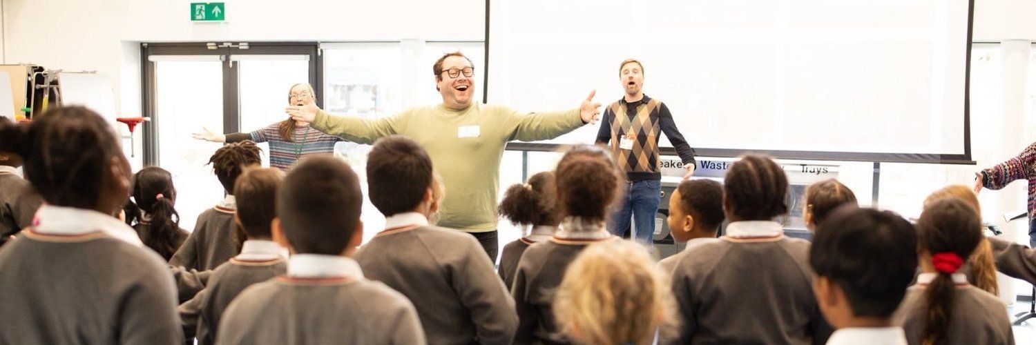 Peter Davoren leads a singing class &copy; Ben Durrant | BBC Singers
