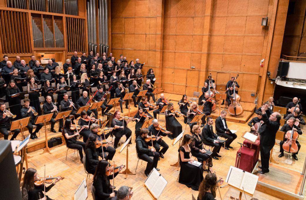 Nayden Todorov conducting the Sofia Philharmonic in Mozart's <i>Requiem</i> &copy; Viktoria Vucheva