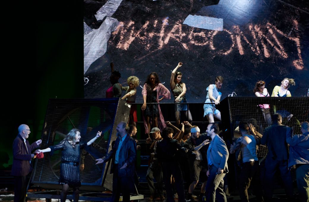 <i>Der Aufstieg und Fall der Stadt Mahagonny</i> &copy; Clärchen &amp; Matthias Baus | De Nationale Opera