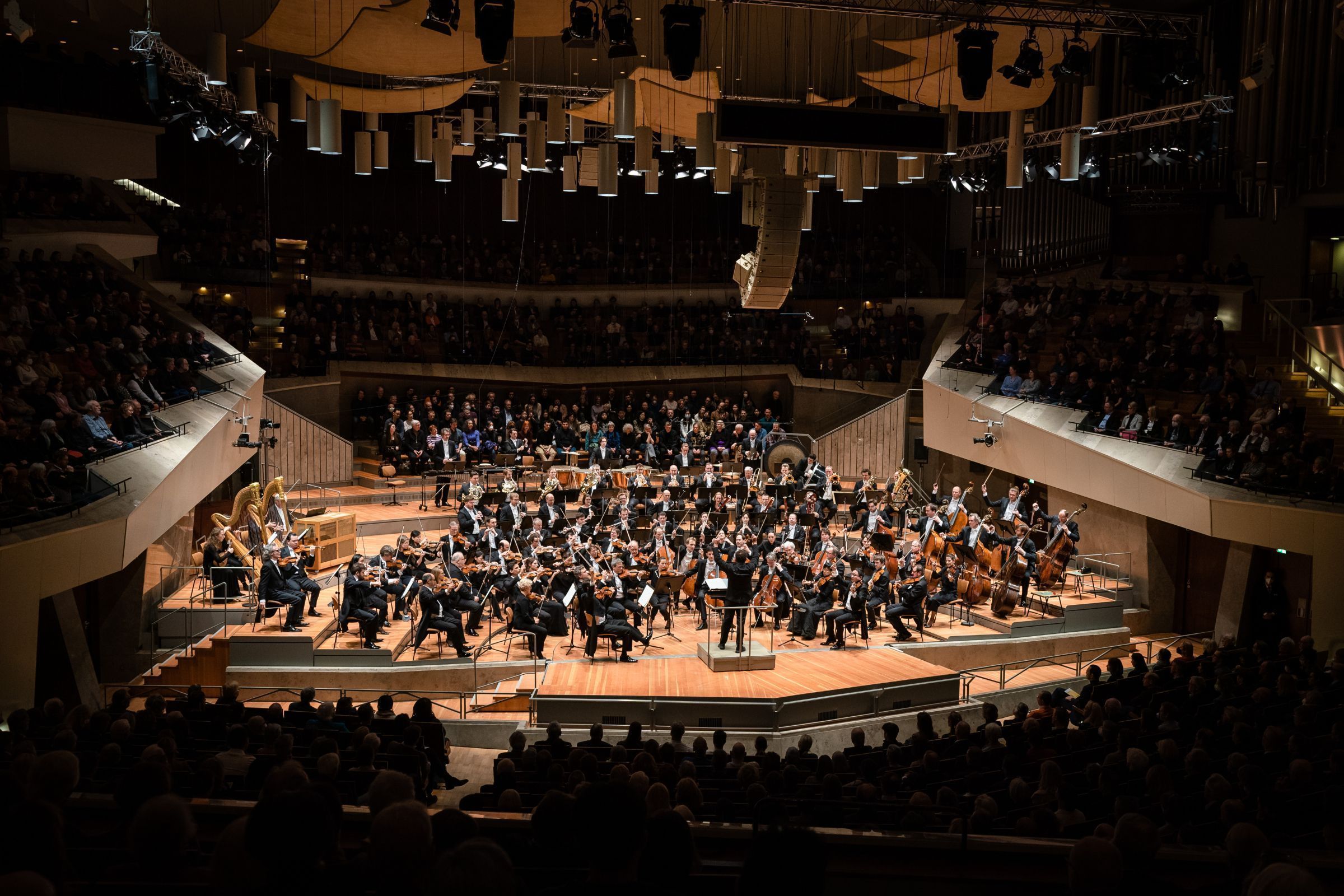 The Berlin Philharmonic in the Philharmonie &copy; Stephan Rabold | Berliner Philharmoniker