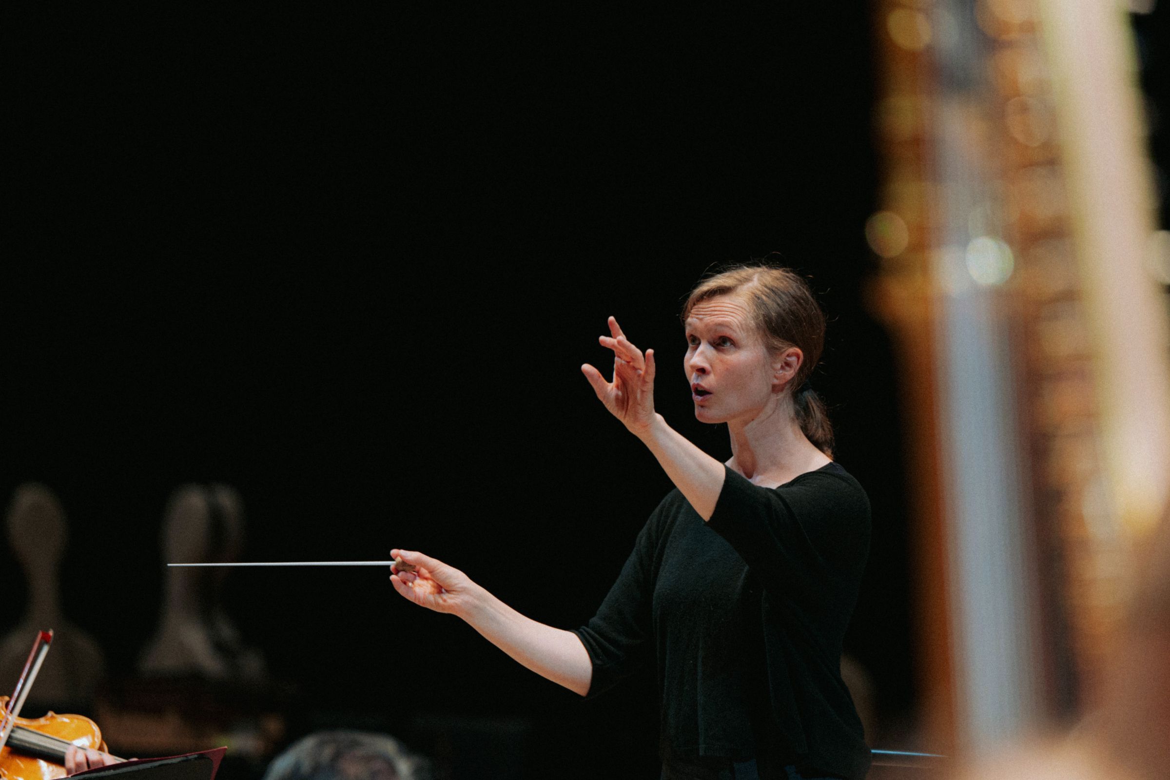 Mirga Gražinytė-Tyla bei den Proben mit den Münchner Philharmonikern © Co Merz