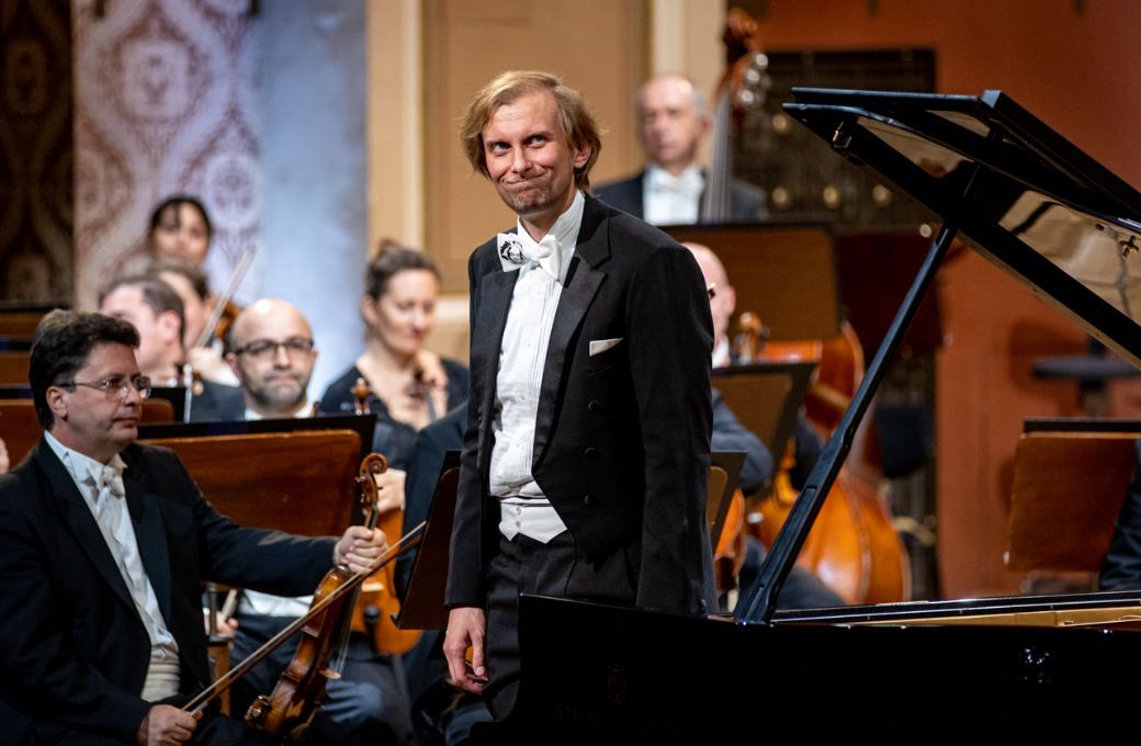 Ivo Kahánek and the Tonhalle-Orchester Zürich © Dvořák’s Prague