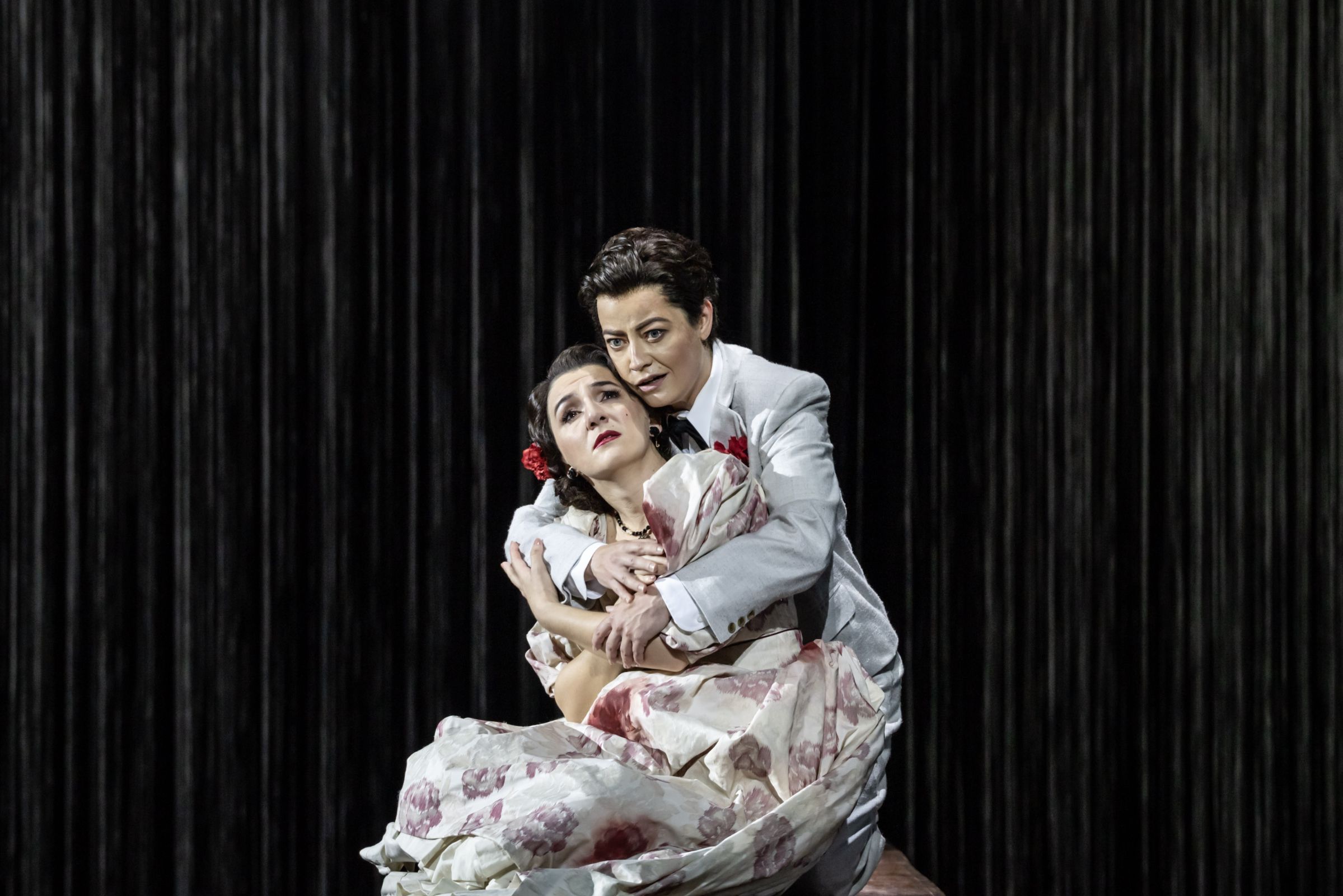 Jaquelina Livieri (Margarita Xirgu) and Hanna Hipp (Lorca) &copy; Johan Persson