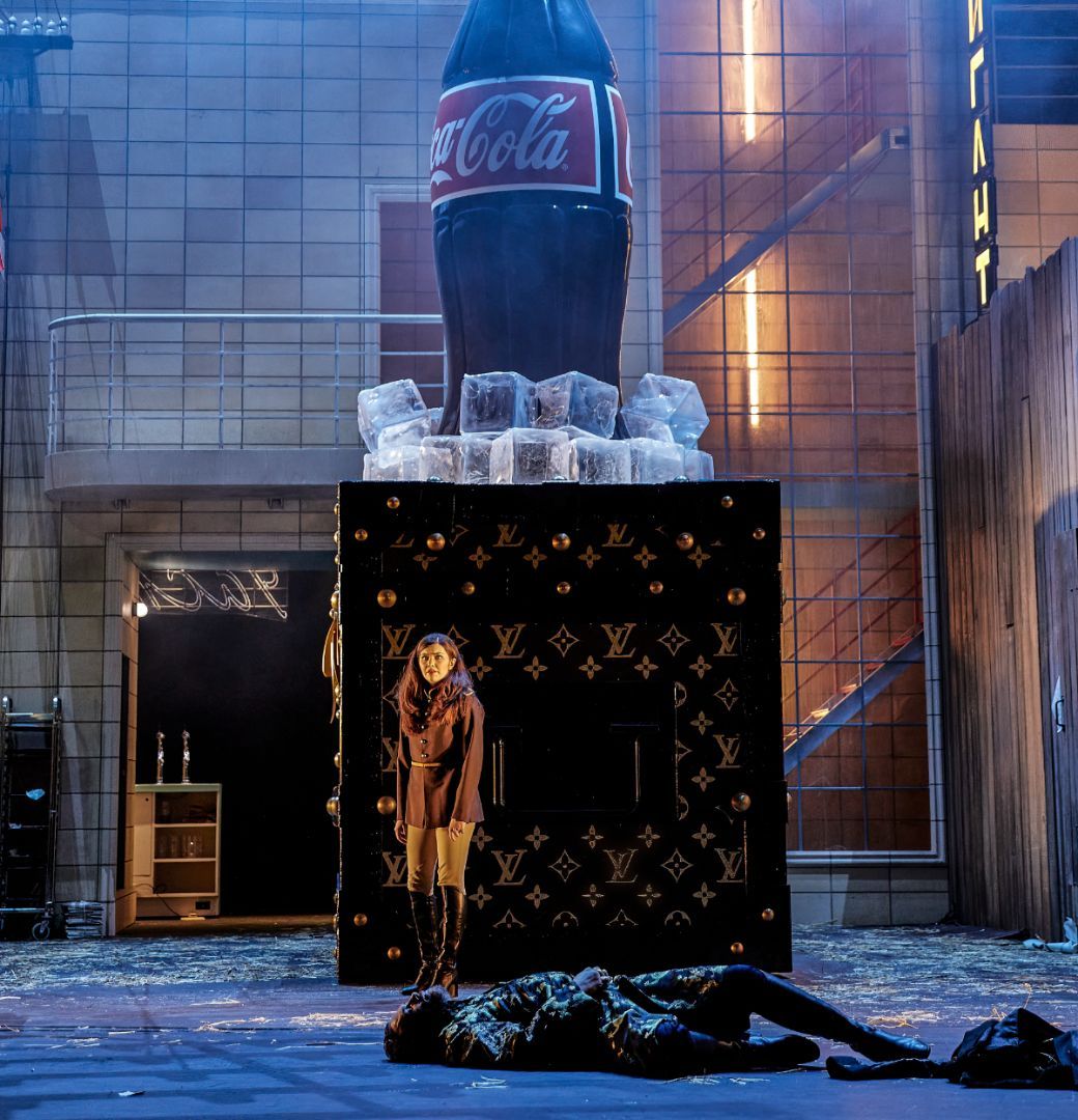 Kady Evanyshyn (Feodor) and Alexander Tsymbalyuk (Boris Godunov) &copy; Brinkhoff | M&ouml;genburg
