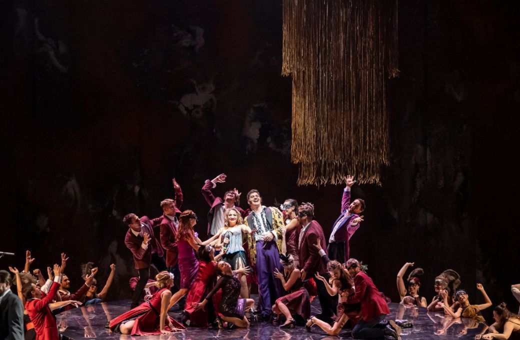 Martin Čičv&aacute;k&rsquo;s staging of Paul Abraham&rsquo;s <i>Ball im Savoy</i> &copy; N&aacute;rodn&iacute; divadlo | Zdeněk Sokol