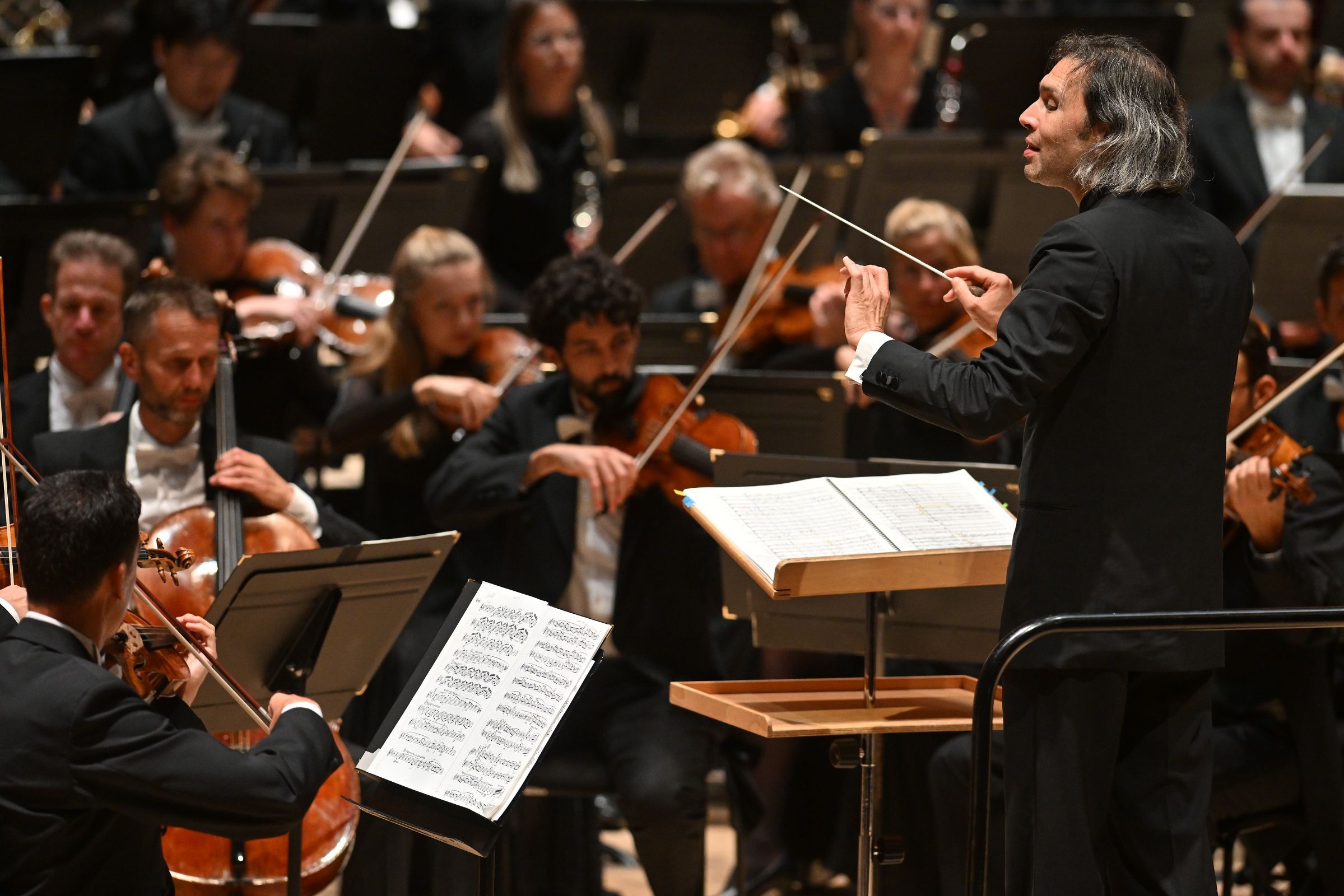 Vladimir Jurowski conducts the Bayerisches Staatsorchester © Mark Allan | Barbican