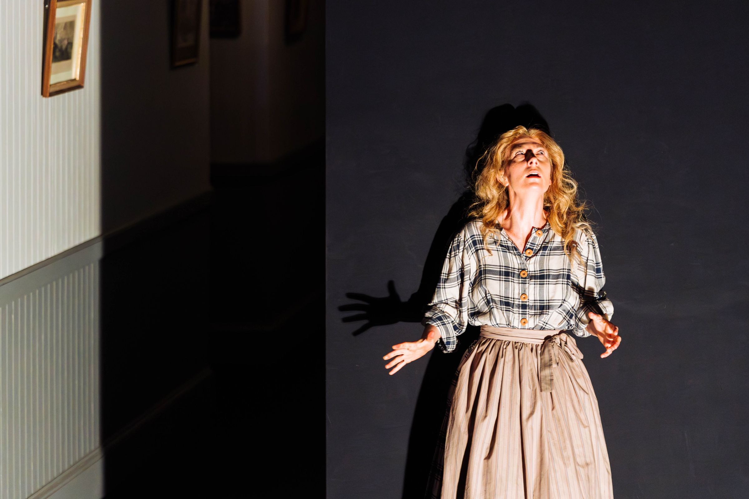 Kiera Duffy (Nellie Bly) &copy; Dominic M Mercier