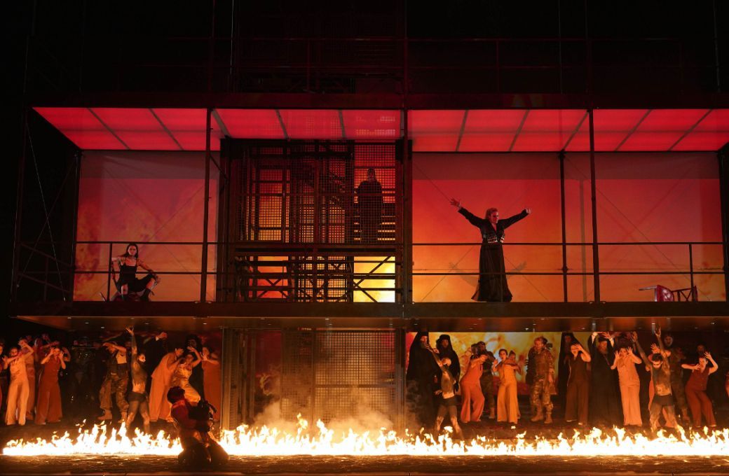 Escena de *M&eacute;d&eacute;e" en el Real en la producci&oacute;n de Paco Azor&iacute;n &copy; Javier del Real | Teatro Real