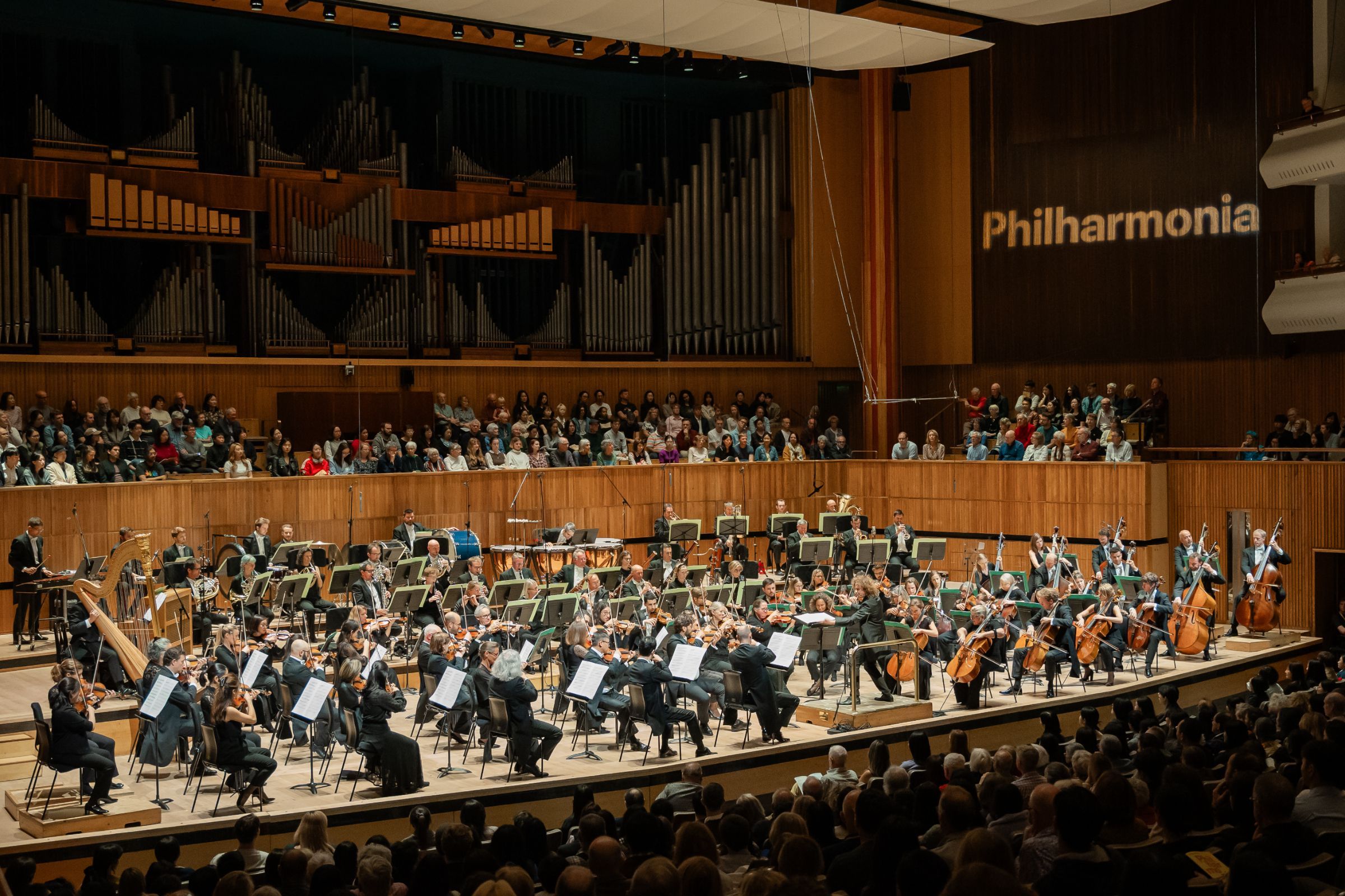 Santtu-Matias Rouvali conducts the Philharmonia © Ikin Yum