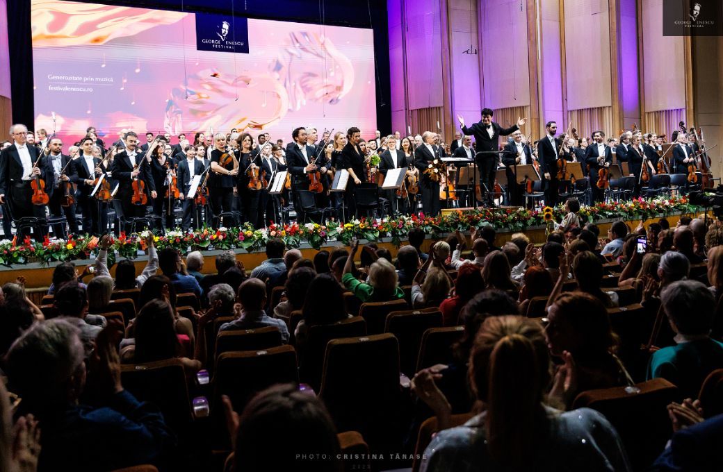 Cristian Măcelaru et l'Orchestre National de France &agrave; Bucarest &copy; Cristina Tănase