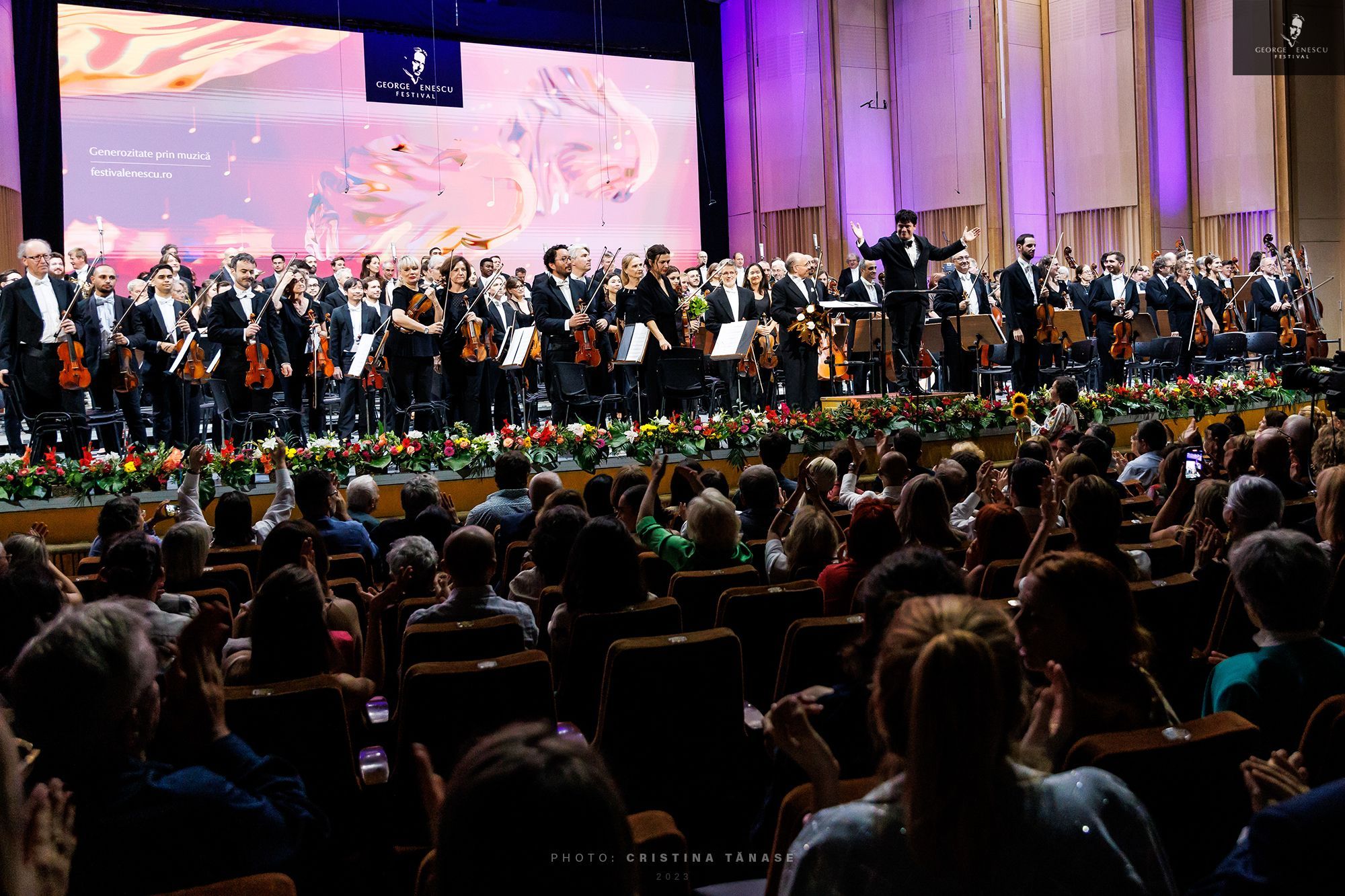 Cristian Măcelaru et l'Orchestre National de France à Bucarest &copy; Cristina Tănase