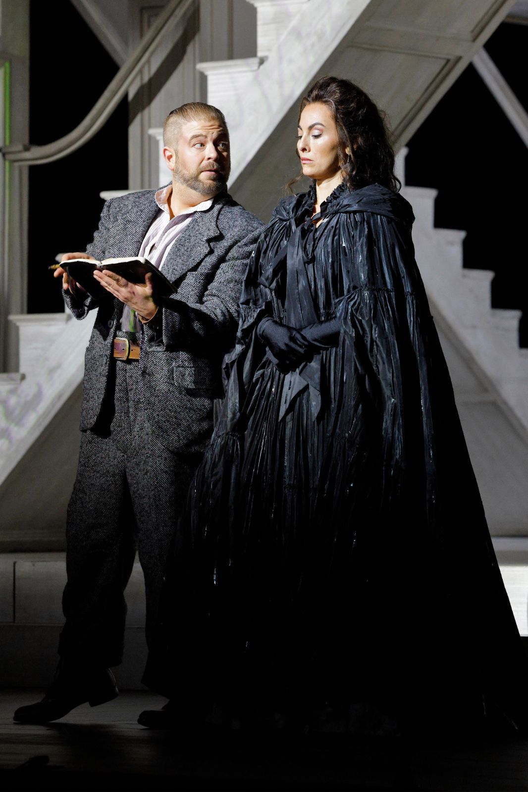 Craig Colclough (Leporello) and Isabel Leonard (Donna Elvira) &copy; Cory Weaver | LA Opera