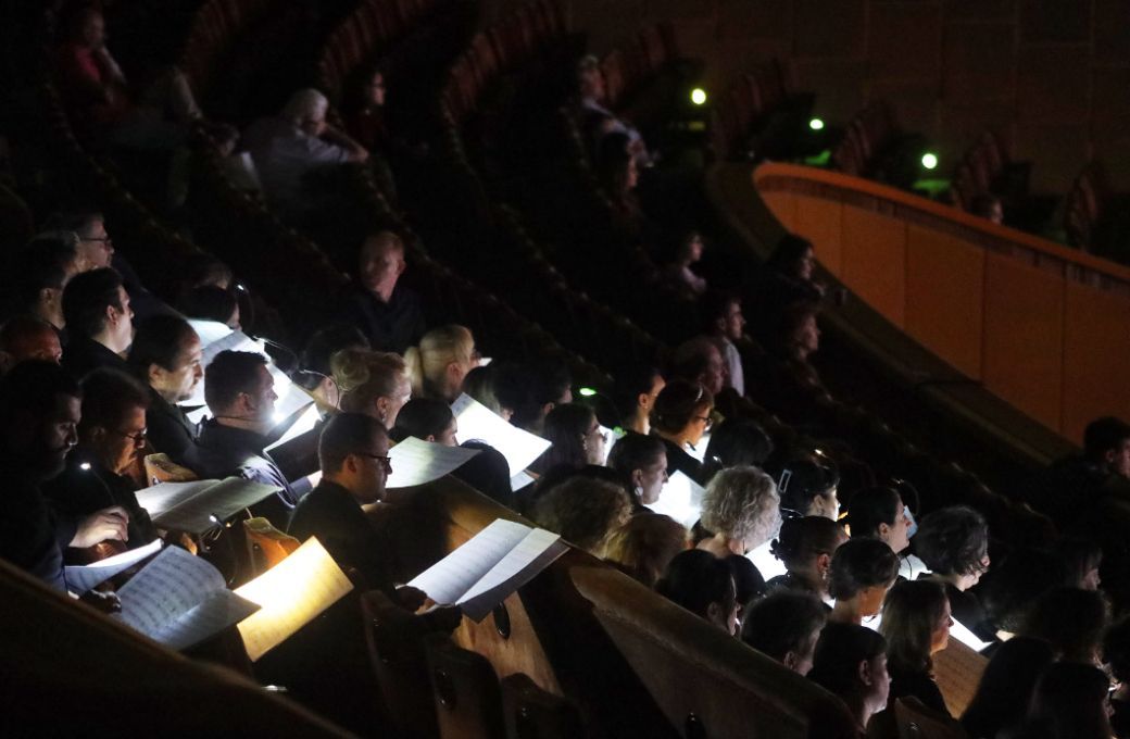 Romanian Radio Academic Chorus and the Choir of the George Enescu Philharmonic Orchestra © Cătălina Filip