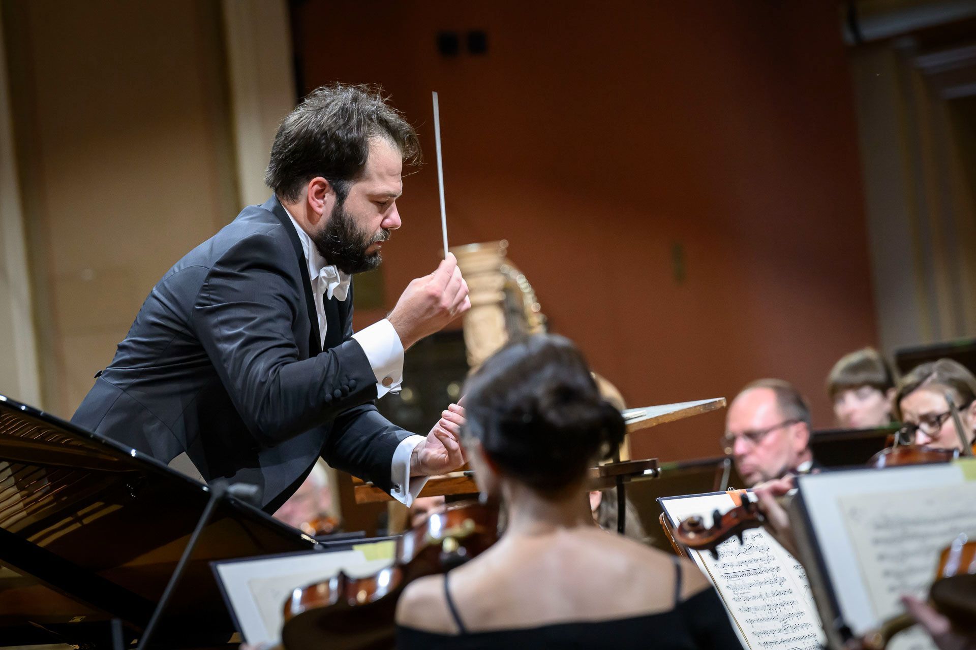 Petr Popelka conducts the Prague Radio Symphony Orchestra &copy; Petra Hajská