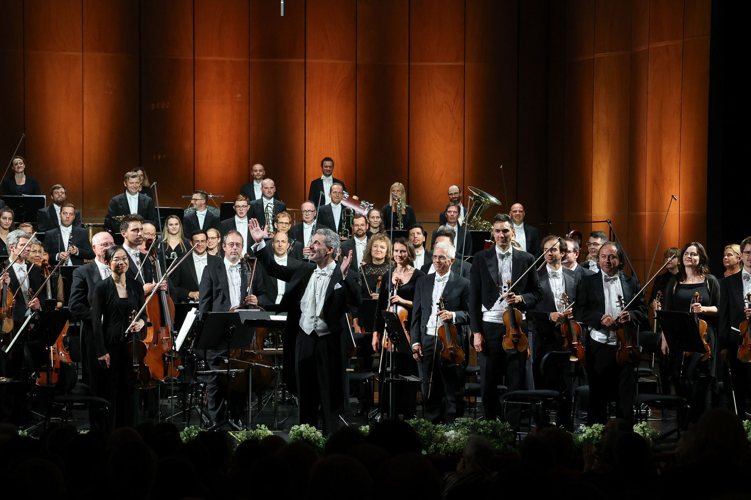 Vassilis Christopoulos mit den Grazer Philharmonikern &copy; Oliver Wolf