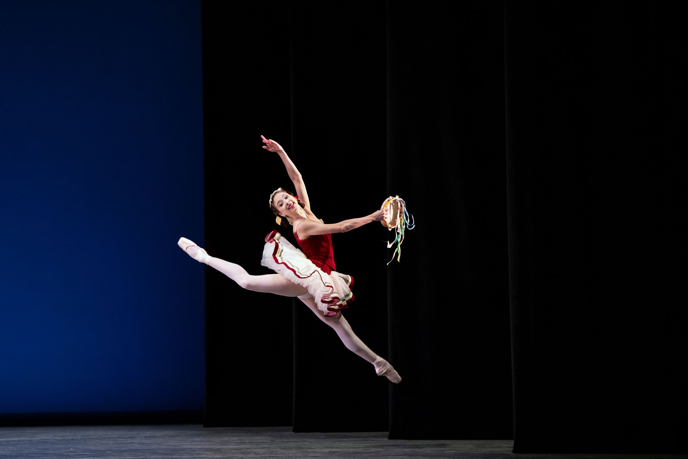 Erica Pereira in George Balanchine's <i>Tarantella</i> &copy; Paul Kolnik
