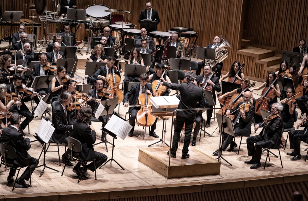 La Orquestra de Val&egrave;ncia con Nacho de Paz en la direcci&oacute;n &copy; Fotos Archivo Festival Ensems | Contra Vent i Fusta