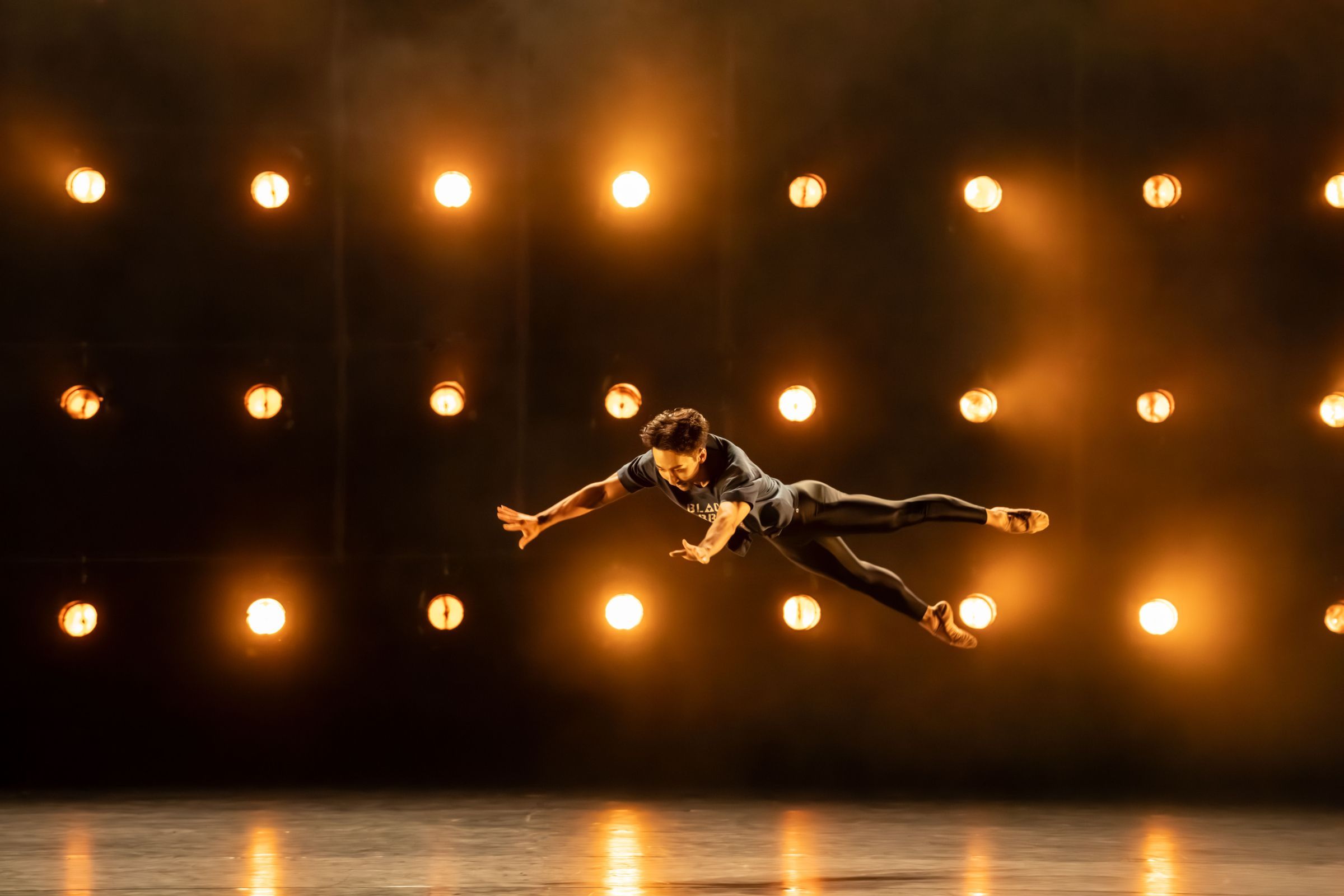 Riku Ito in <i>Black Sabbath - The Ballet</i> © Johan Persson