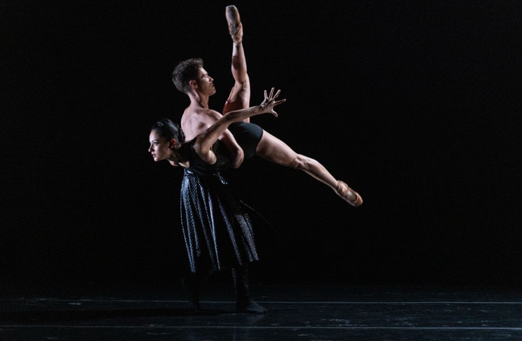 Itzkan Barbosa and Peter Weil in Jennifer Archibald's <i>Exalt</i> © Whitney Browne