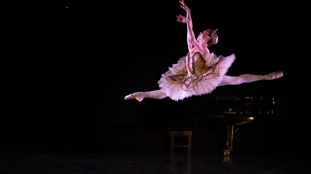 Constance Devernay-Laurence as Gamzatti in <i>La Bayad&egrave;re</i> &copy; Deborah Jaffe