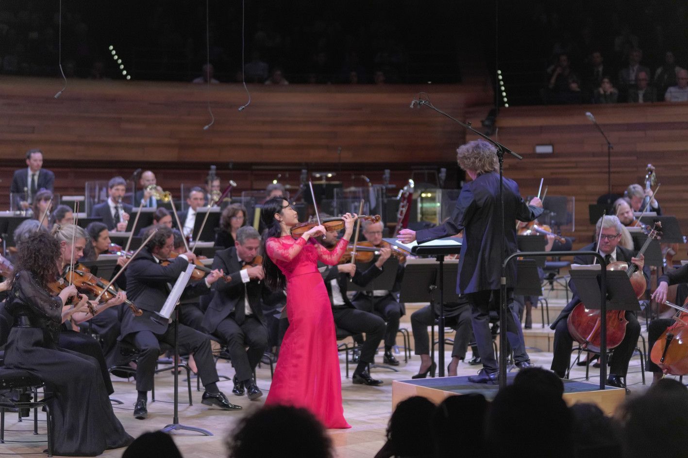 Bomsori Kim, Santtu-Matias Rouvali et l'Orchestre philharmonique de Radio France © Dimitri Scapolan