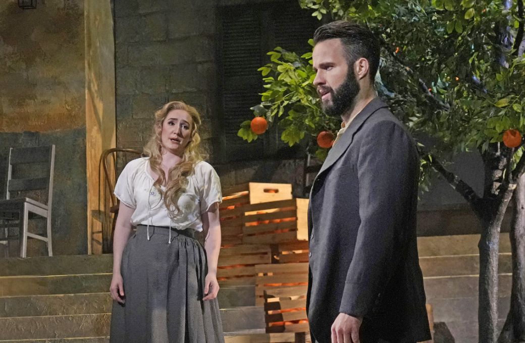 Samantha Hankey (Santuzza) and Adam Smith (Turiddu) &copy; Ken Howard for Lyric Opera of Kansas City