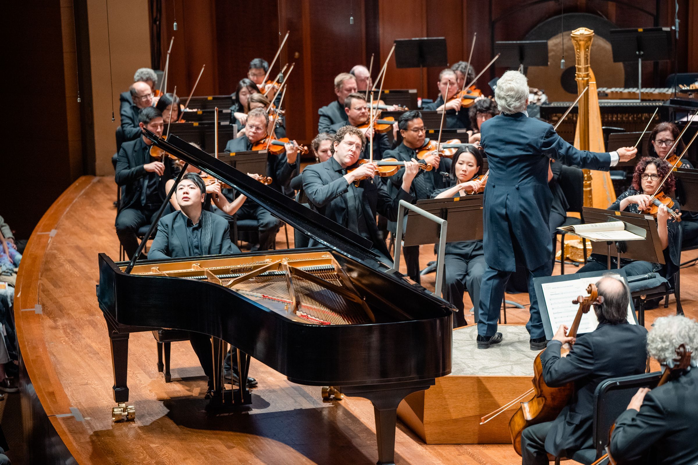 Lang Lang, Peter Oundjian and the Seattle Symphony © Brandon Patoc