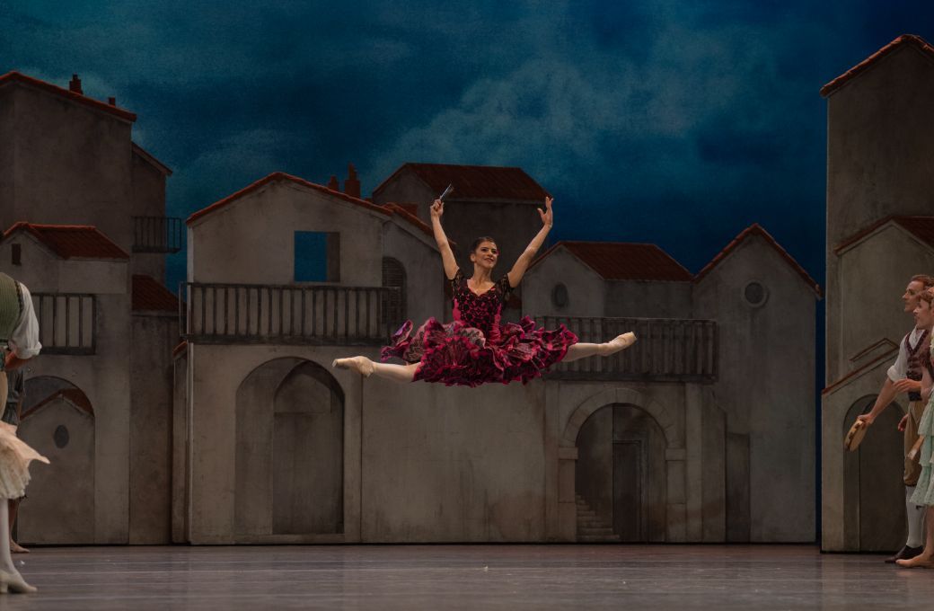 Mayara Magri as Mercedes in Carlos Acosta's <i>Don Quixote</i> &copy; Andrej Uspenski