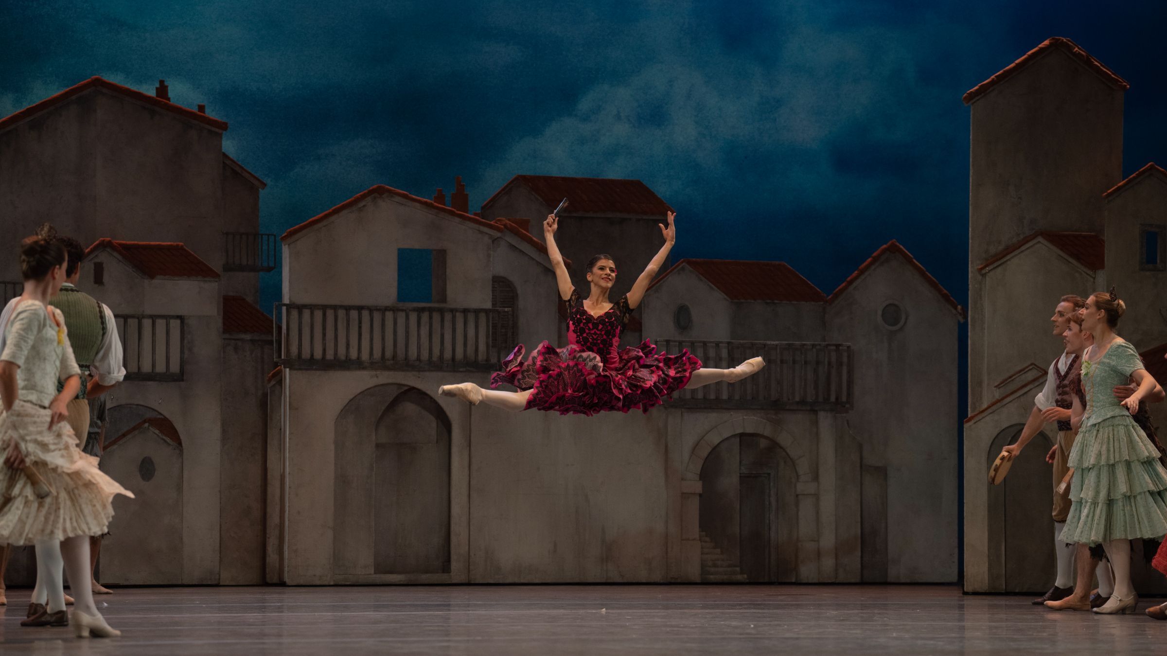 Mayara Magri as Mercedes in Carlos Acosta's <i>Don Quixote</i> &copy; Andrej Uspenski