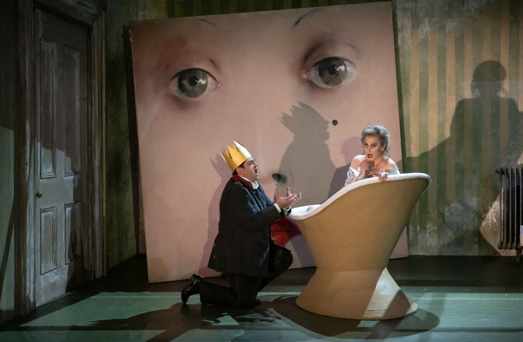 Arsen Soghomonyan (Hermann) y Doris Soffel (Condesa) &copy; Miguel Lorenzo &amp; Mikel Ponce | Les Arts