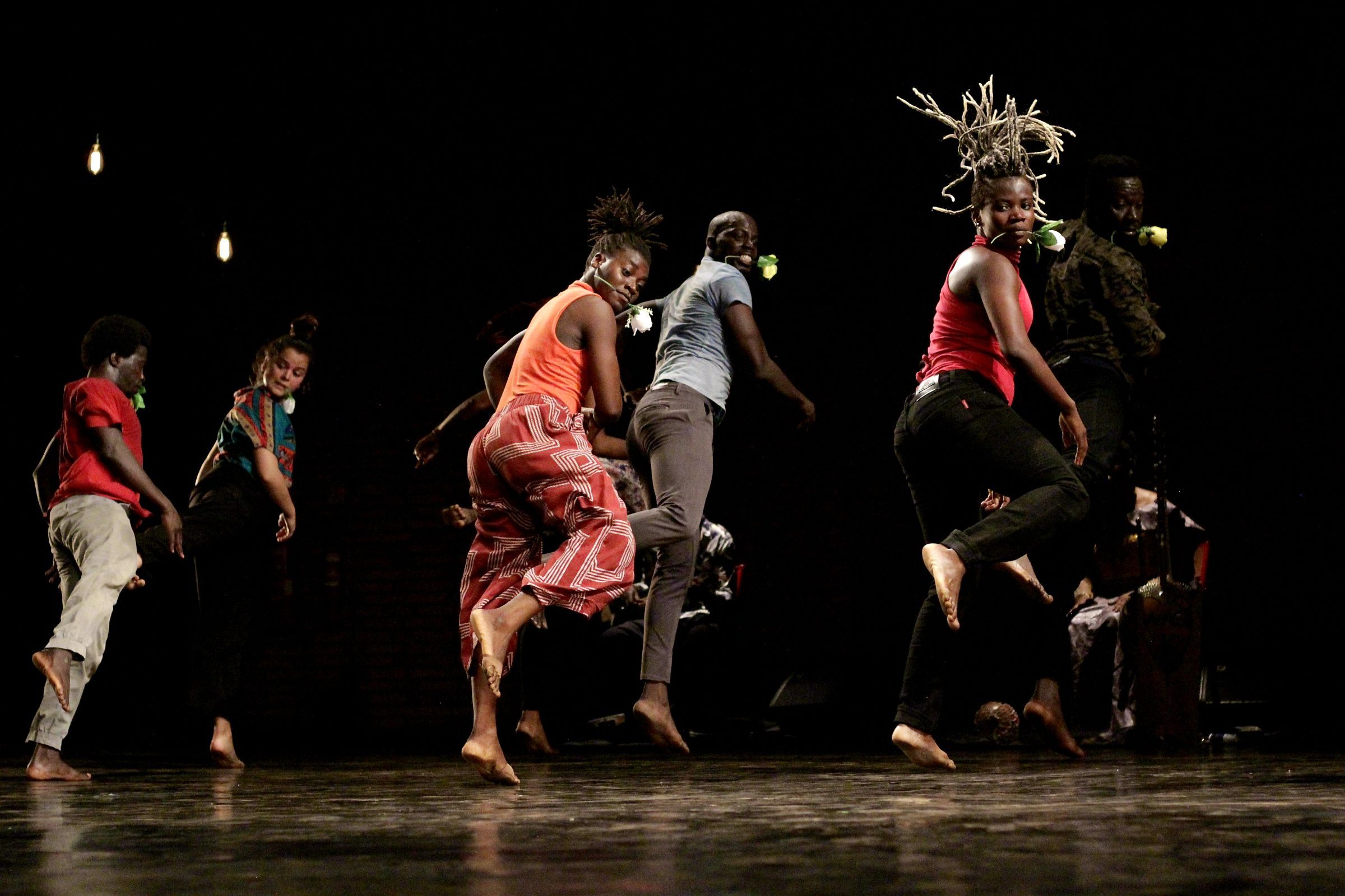Olivier Tarbaga Dance Project in <i>Once the dust settles, flowers bloom</i> &copy; Serge Daniel Kabore