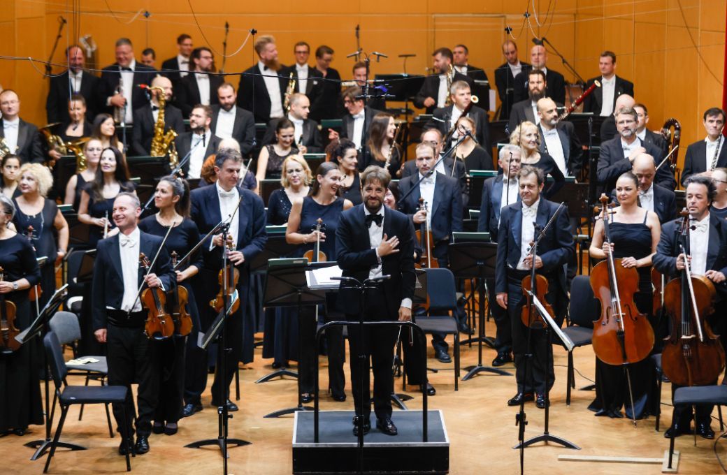 Jaume Santonja and the Belgrade Philharmonic Orchestra &copy; Marko Risović
