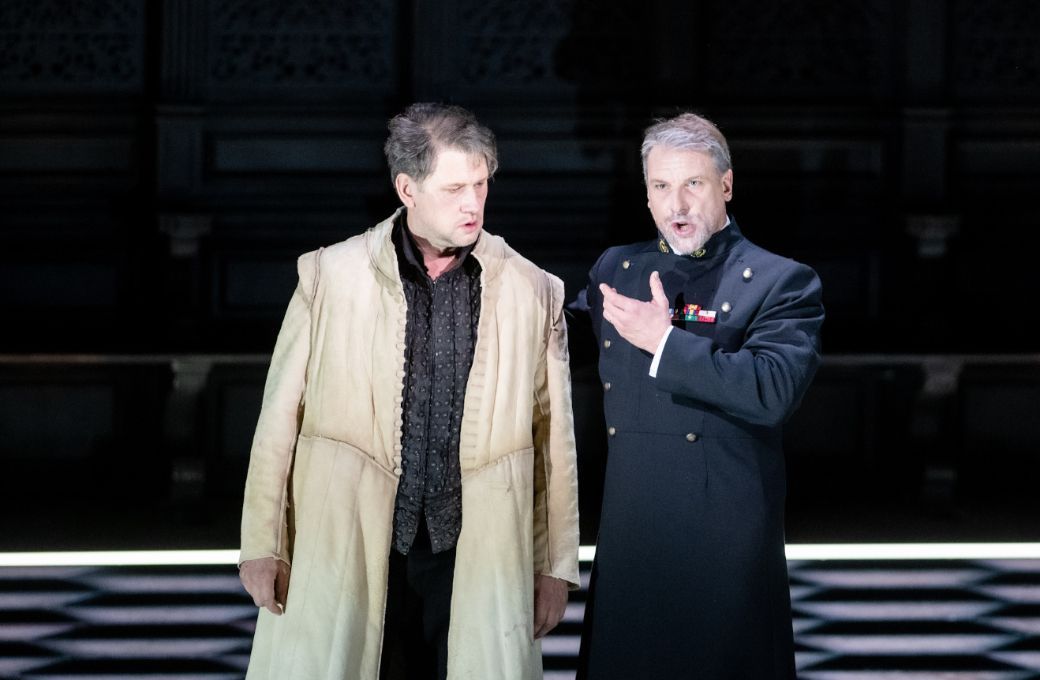 Jānis Apeinis (Posa) and G&uuml;nther Groissb&ouml;ck (Philip II) &copy; Kristaps Kalns | Latvian National Opera