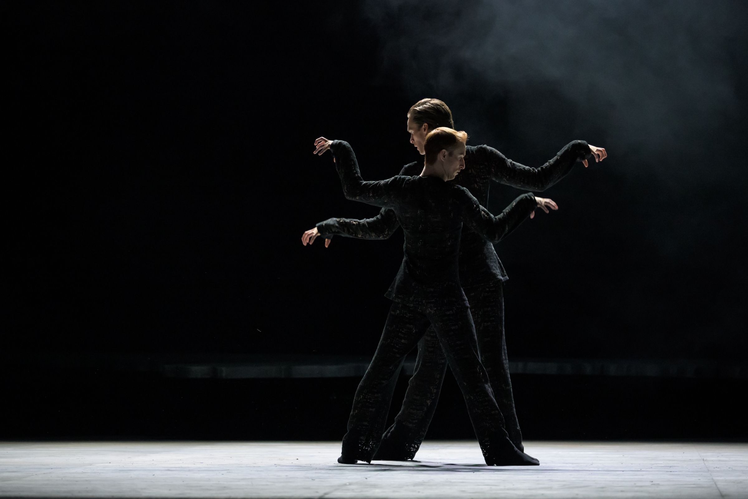 Matěj Šust and John Powers in Marco Goecke's <i>Fly Paper Bird</i> &copy; S. Gherciu