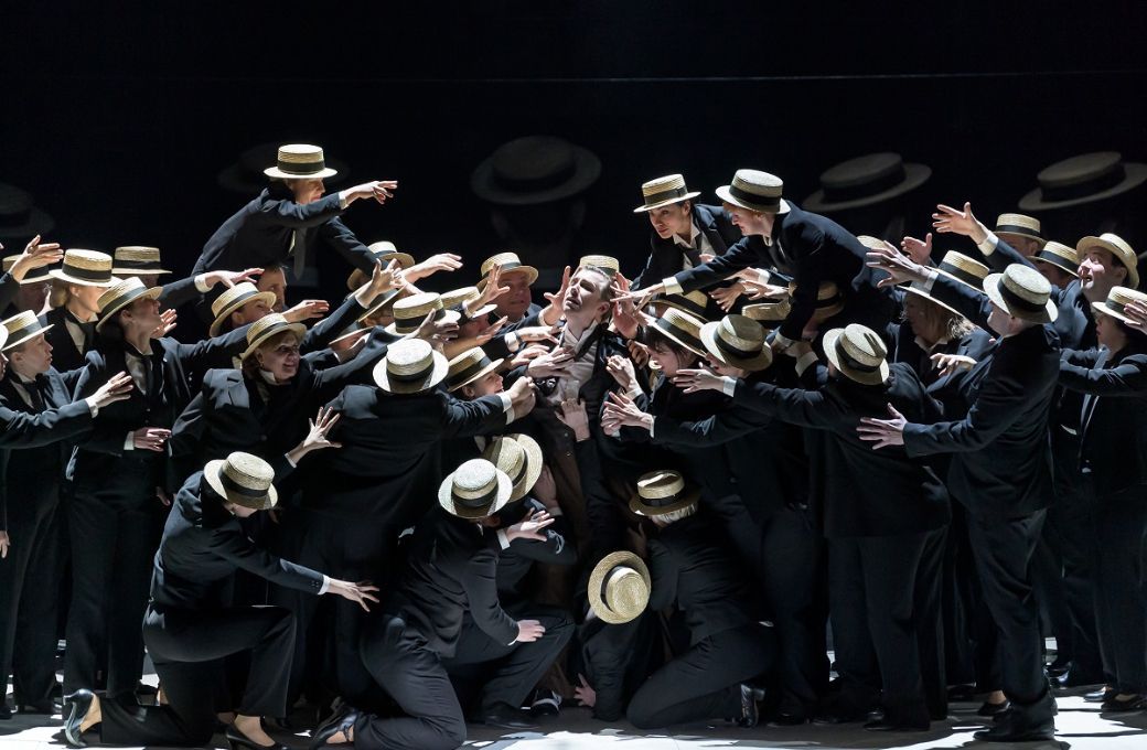 Zemlinsky’s <i>Clothes Make the Man</i> at Musica non grata, directed by Jetske Mijnssen © Serghei Gherciu