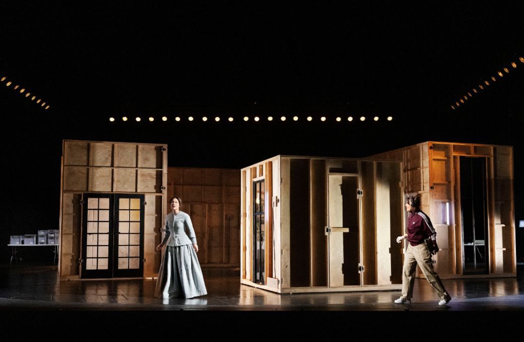 Anthony Almeida’s staging of <i>The Turn of the Screw</i> at Royal Danish Opera © MIklos Szabo