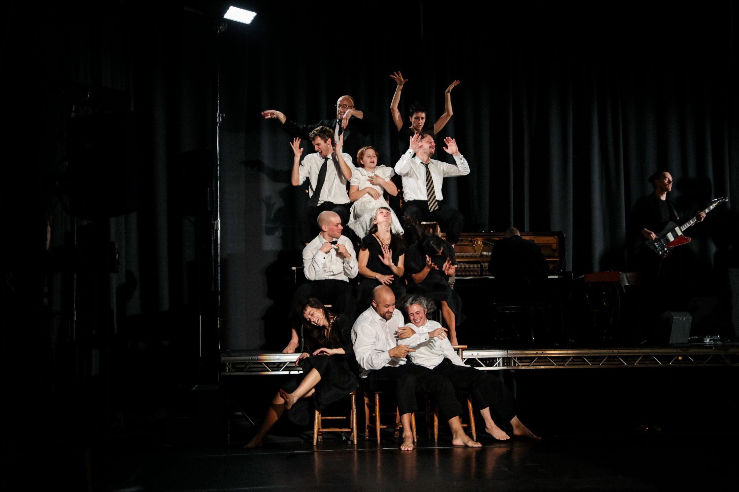 Teaċ Daṁsa in Michael Keegan-Dolan's <i>MÁM</i> &copy; Richard Gilligan
