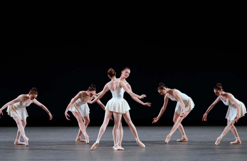 Unity Phelan and Ashley Laracey in George Balanchine's <i>Concerto Barocco</i> © Erin Baiano