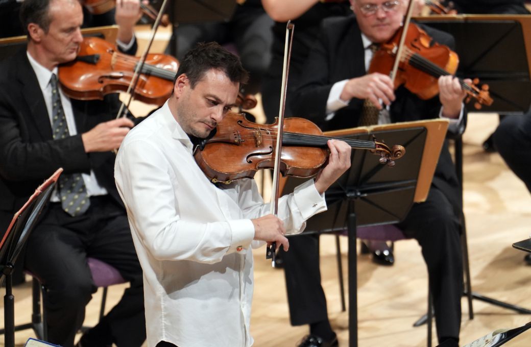 Maxim Rysanov and the Hallé © Bill Lam | The Hallé (Bridgewater Hall, Manchester)