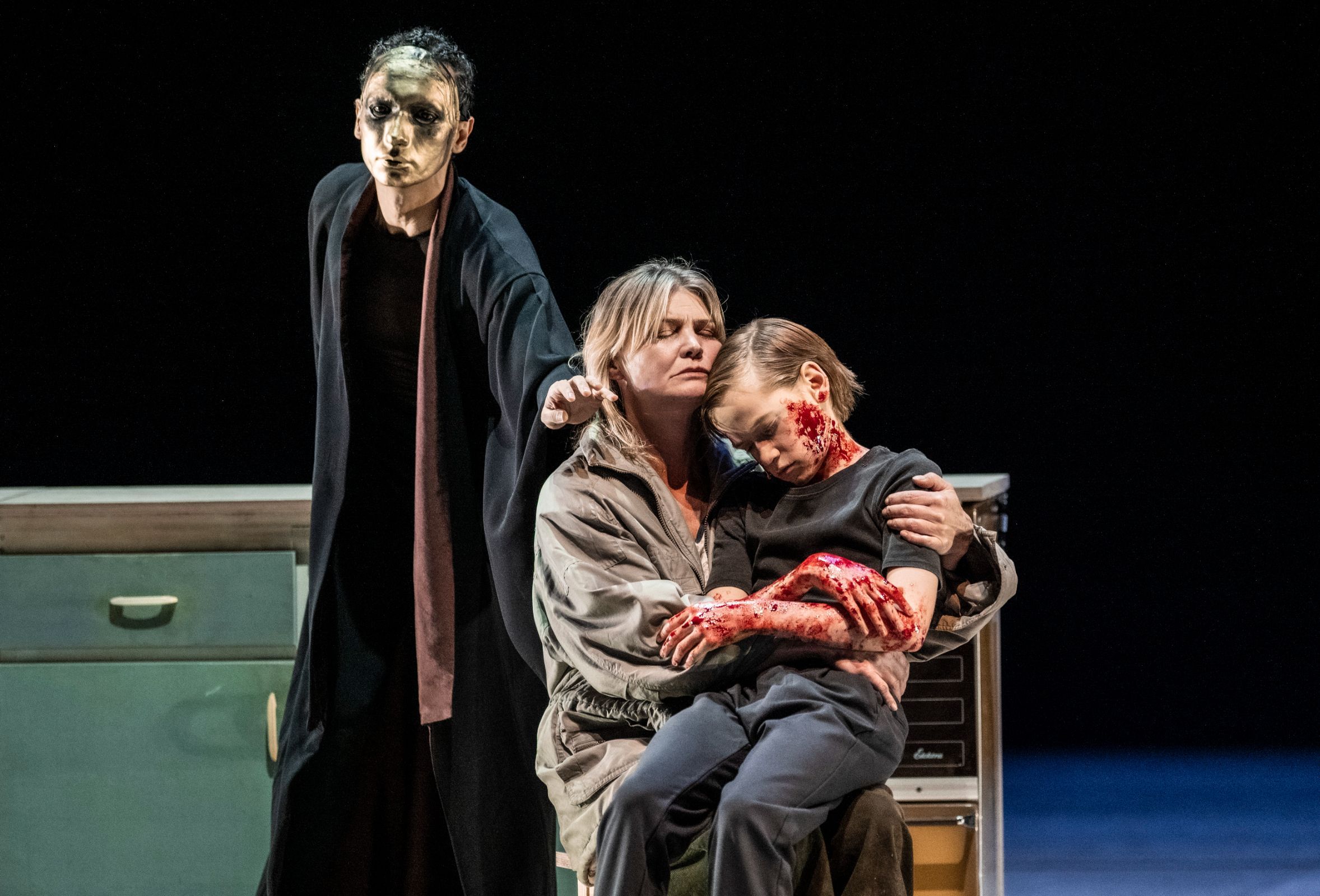 Daniel Proietto, Yvonne Øyen and Nathaniel Liodden in <i>Nothing Personal</i> &copy; Erik Berg