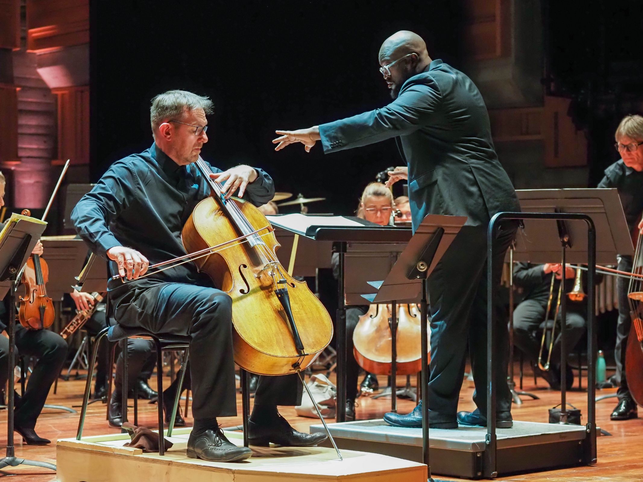 Tim Gill, Vimbayi Kaziboni and the London Sinfonietta &copy; Sisi Burn