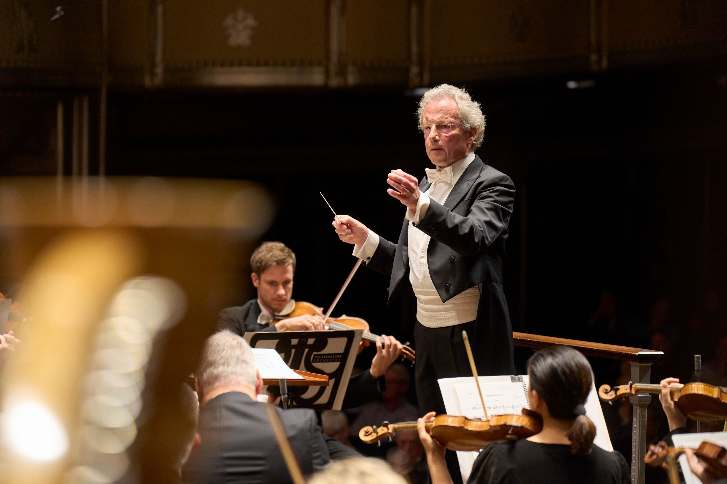 Franz Welser-Möst conducts The Cleveland Orchestra &copy; Roger Mastroianni, courtesy of The Cleveland Orchestra