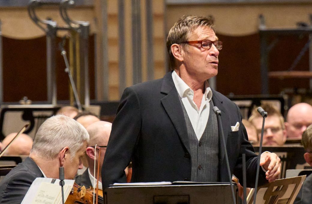Sir Simon Keenlyside &copy; Roger Mastroianni, courtesy of The Cleveland Orchestra
