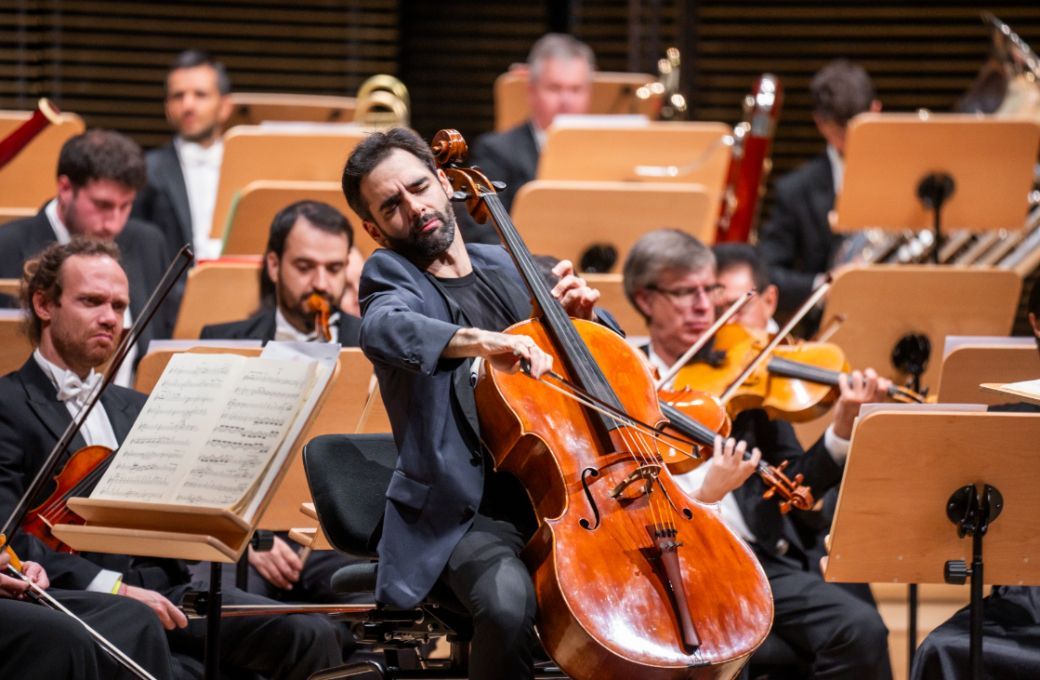 Pablo Ferrández and the Orquesta Titular del Teatro Real © Chris Lee