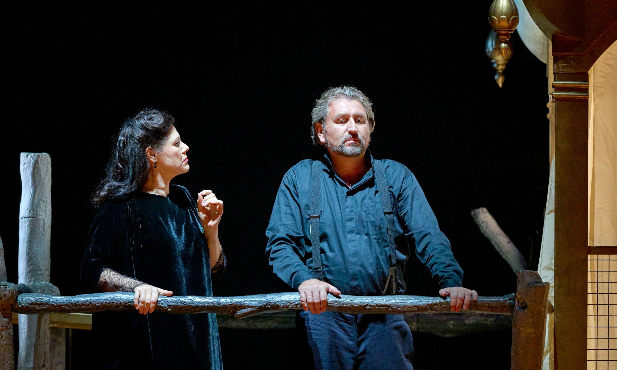 Tanja Ariane Baumgartner (Nurse) and Andreas Schager (Emperor) &copy; Wiener Staatsoper | Michael Pöhn