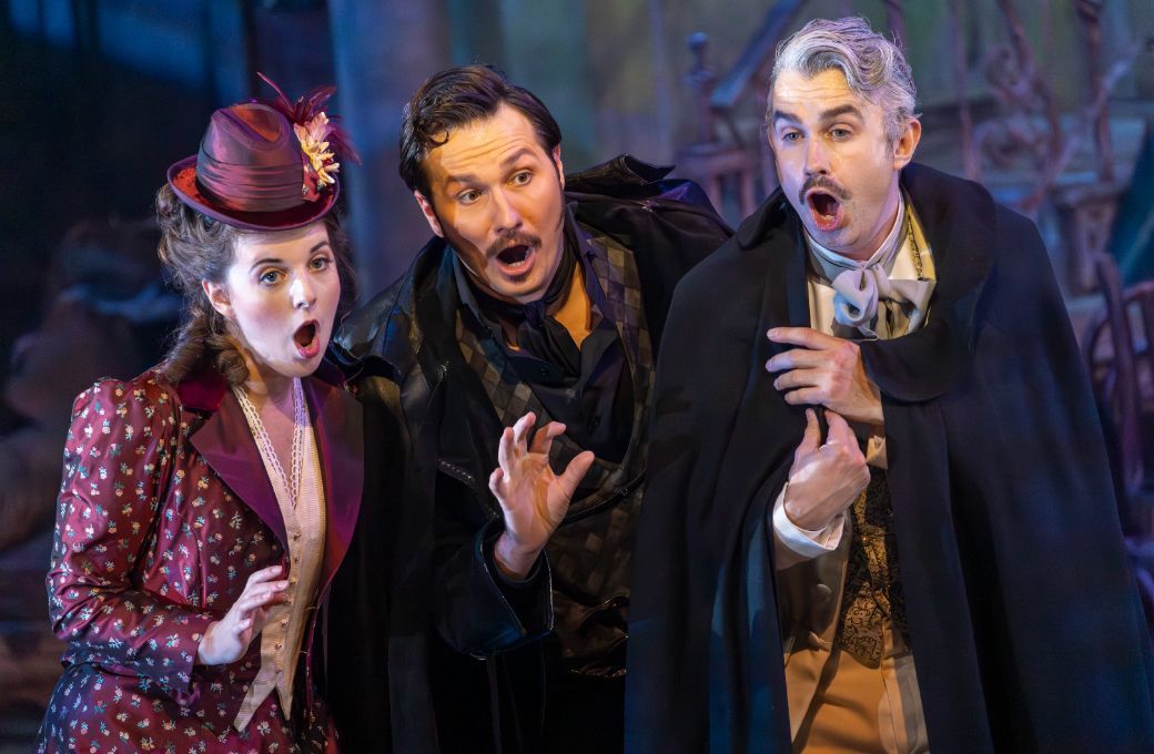 Simone McIntosh (Rosina), Samuel Dale Johnson (Figaro) and Anthony Gregory (Almaviva) &copy; James Glossop
