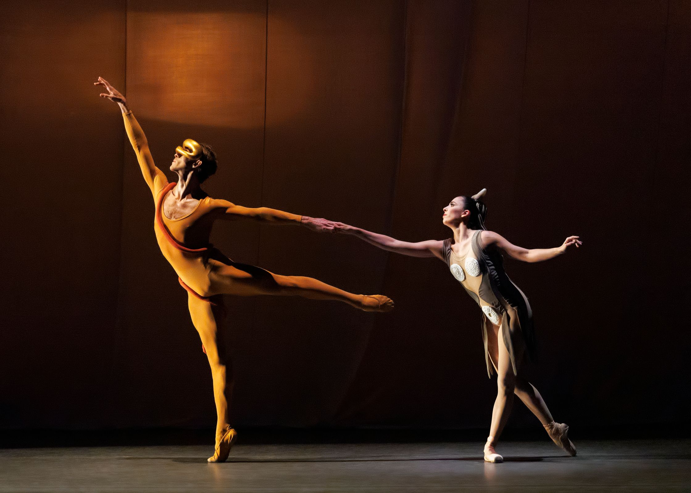 Adrian Danchig-Waring as Orpheus and Brittany Pollack as Eurydice in Balanchine's <i>Orpheus</i> © Erin Baiano