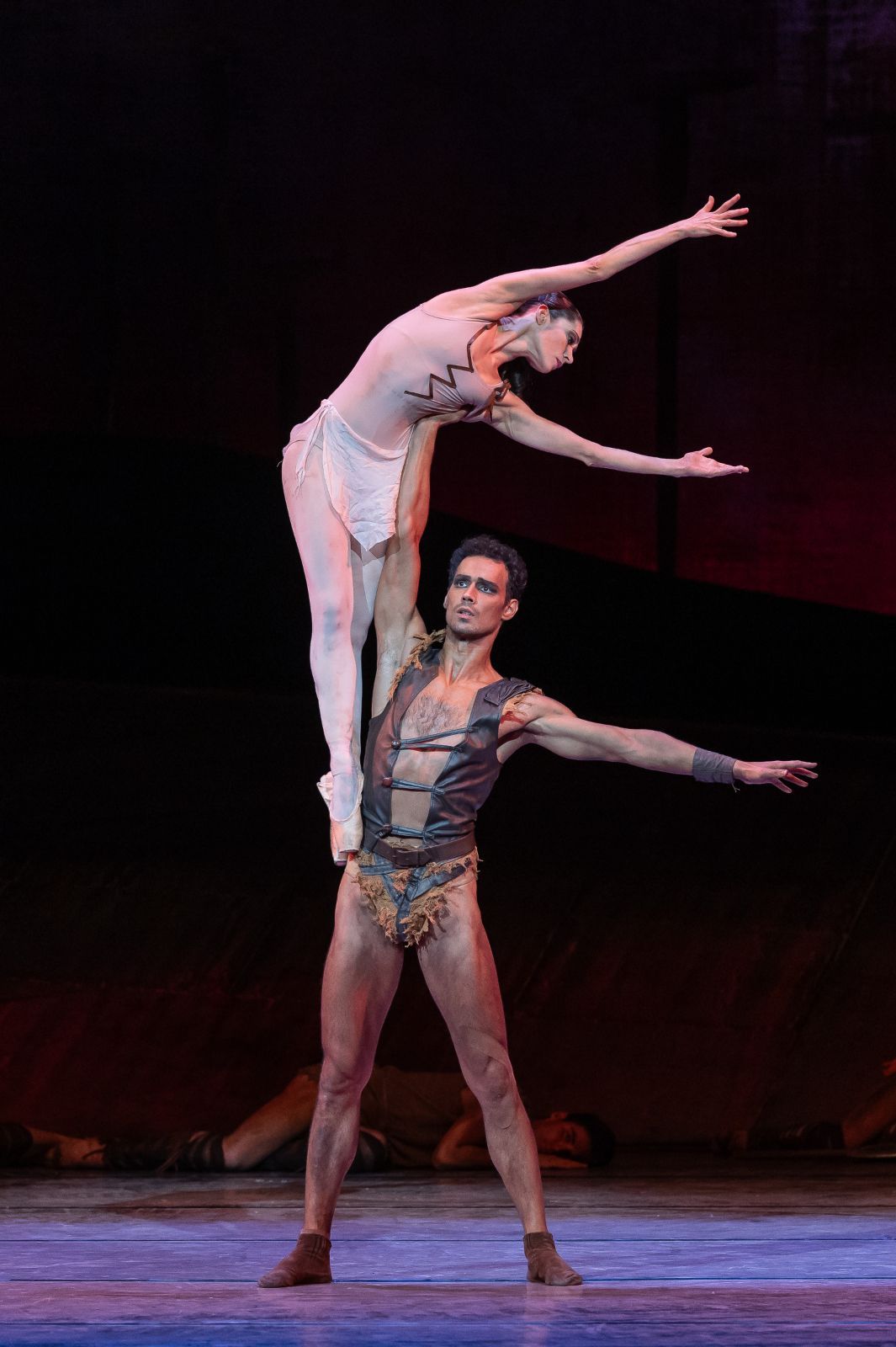 Maria Yakovleva as Flavia and Iurii Kekalo as Spartacus in <i>Spartacus</i> &copy; Attila Nagy